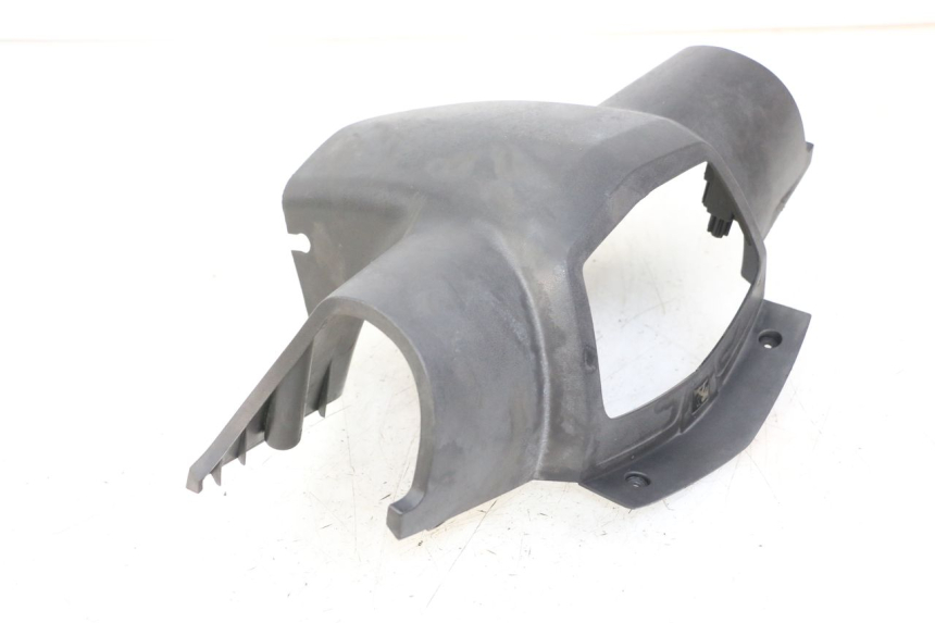 photo de HANDLE BAR REAR PANEL PEUGEOT VIVACITY 125 (2010 - 2017) - Zoom on usage condition