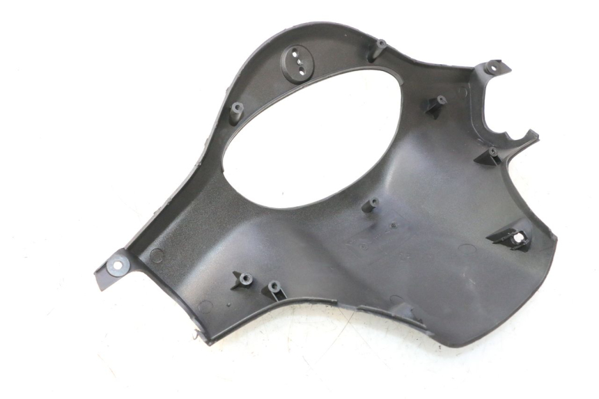 photo de HANDLE BAR REAR PANEL YIYING RETRO 125 (2008 - 2018) - Zoom on usage condition
