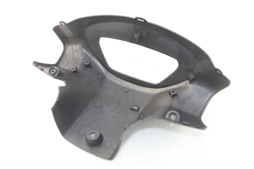 photo de REAR HANDLEBAR COVER TNT MOTOR ROMA 10' 4T 50 (2019 - 2022) - Zoom on usage condition