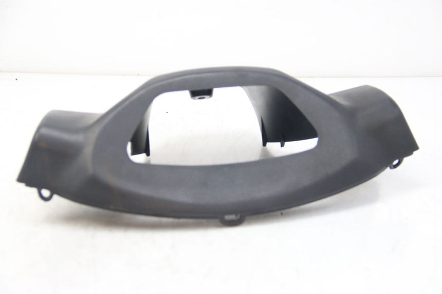 photo de REAR HANDLEBAR COVER TNT MOTOR ROMA 10' 4T 50 (2019 - 2022) - Zoom on usage condition