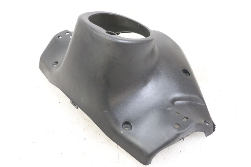 photo de REAR HANDLEBAR COVER KEEWAY RY6 2T 50 (2011 - 2019) - Zoom on usage condition