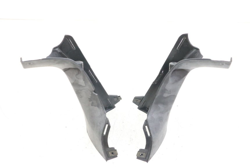 photo de Rear handlebar cover DAELIM S3 125 (2010 - 2017) - Component detail