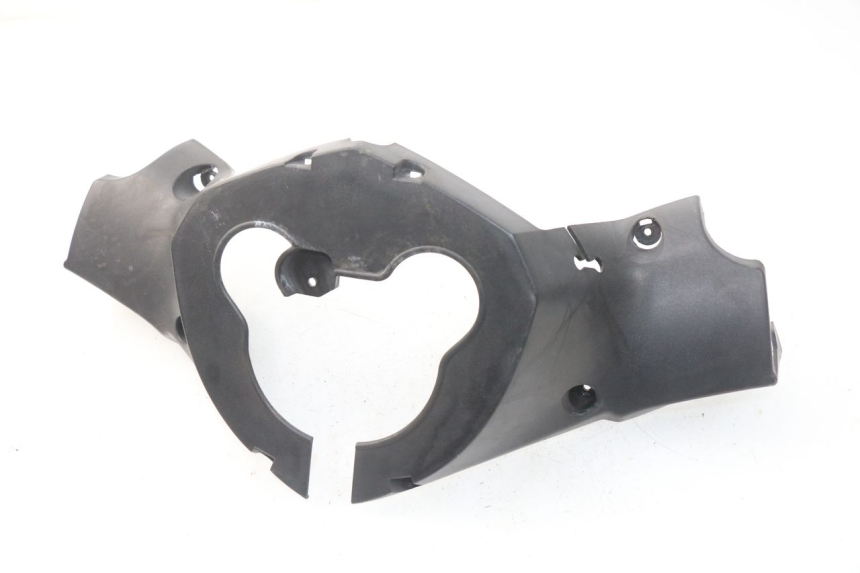 photo de HANDLE BAR REAR PANEL PEUGEOT SATELIS 500 (2007 - 2013) - Zoom on usage condition