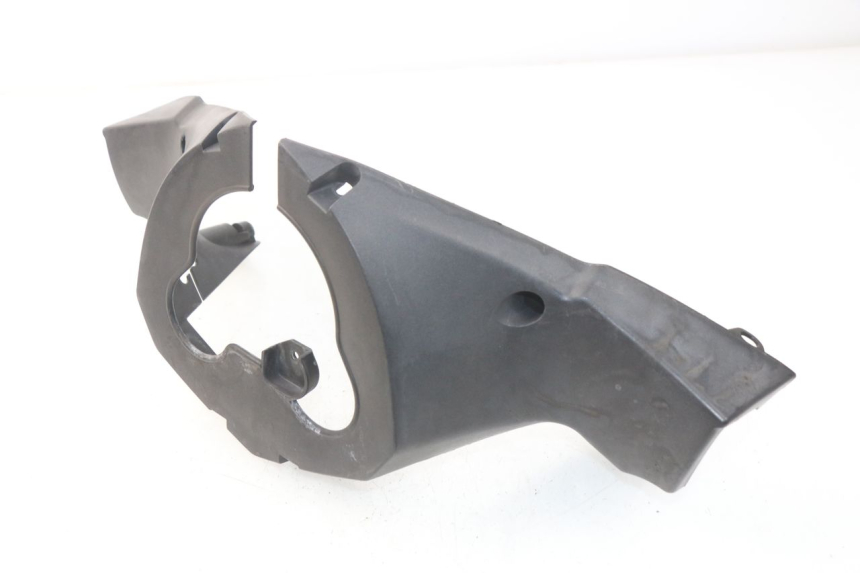 photo de HANDLE BAR REAR PANEL PEUGEOT SATELIS 500 (2007 - 2013) - Alternative perspective