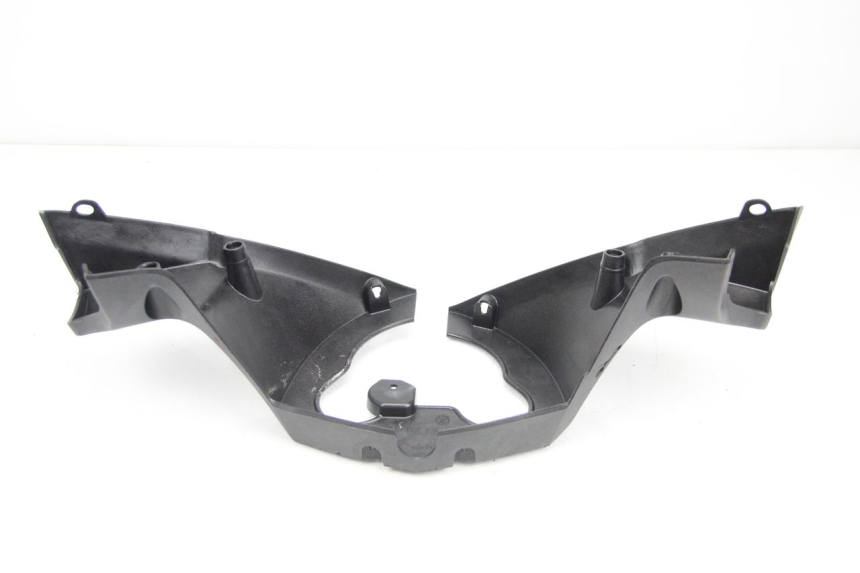 photo de HANDLE BAR REAR PANEL PEUGEOT SATELIS 125 (2013 - 2018) - Alternative perspective