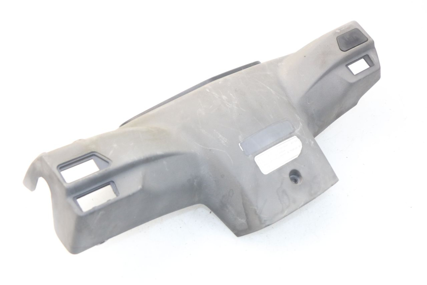 photo de HANDLE BAR REAR PANEL HONDA SES DYLAN 125 (2002 - 2006) - Technical close-up
