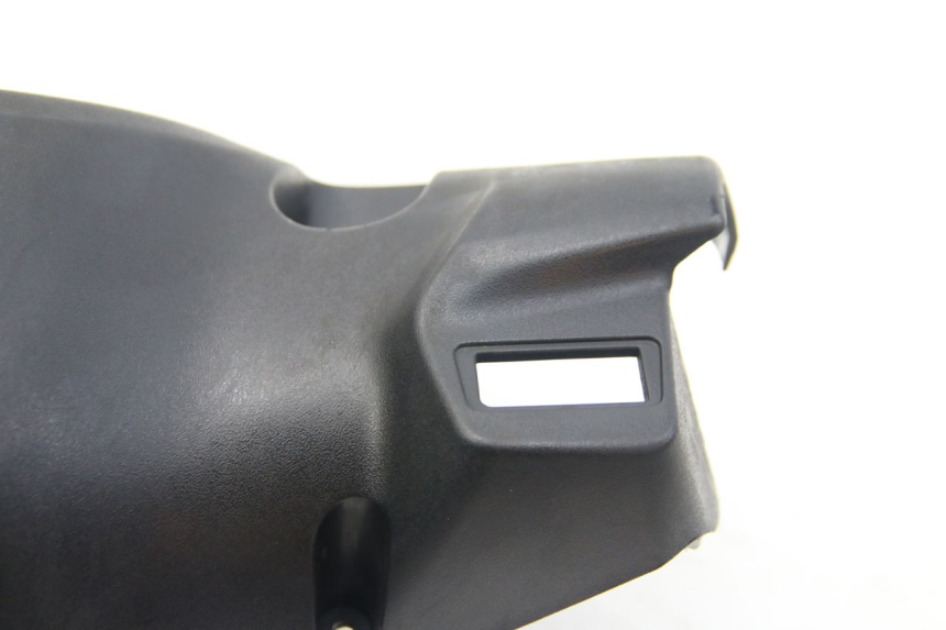 photo de REAR HANDLEBAR COVER SUZUKI SIXTEEN 125 (2008 - 2010) - Main view
