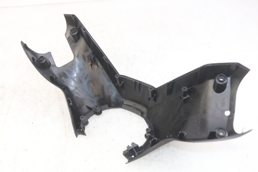 photo de REAR HANDLEBAR COVER MBK SKYCRUISER 125 (2010 - 2013) - Zoom on usage condition