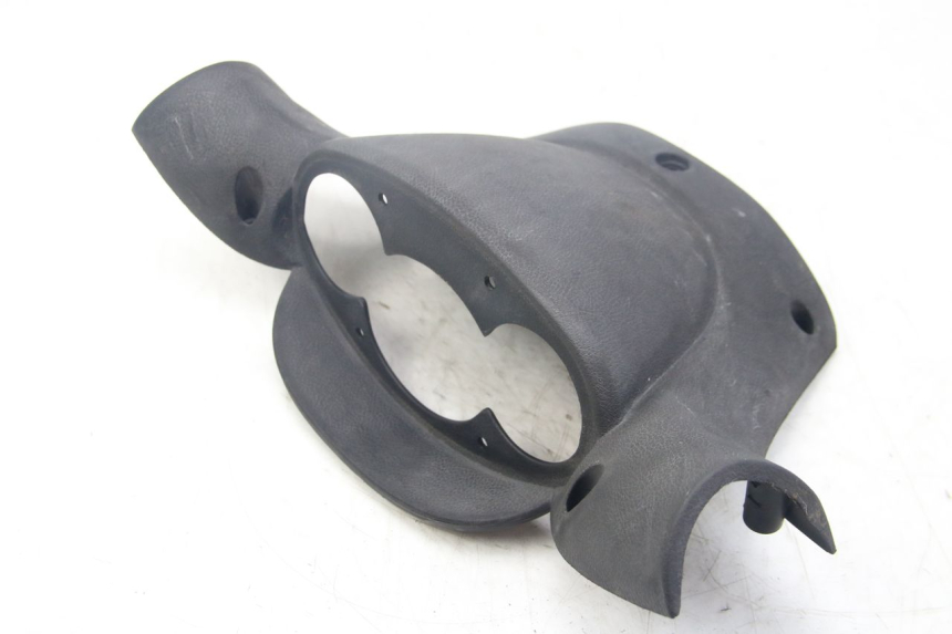 photo de REAR HANDLEBAR COVER MBK SKYLINER 125 (1998 - 2001) - Zoom on usage condition