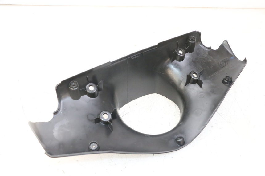 photo de HANDLE BAR REAR PANEL PEUGEOT SPEEDFIGHT 2 LC 50 (2000 - 2009) - Alternative perspective