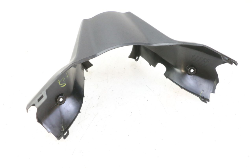 photo de HANDLE BAR REAR PANEL SUZUKI BURGMAN 125 (2018 - 2021) - Technical close-up