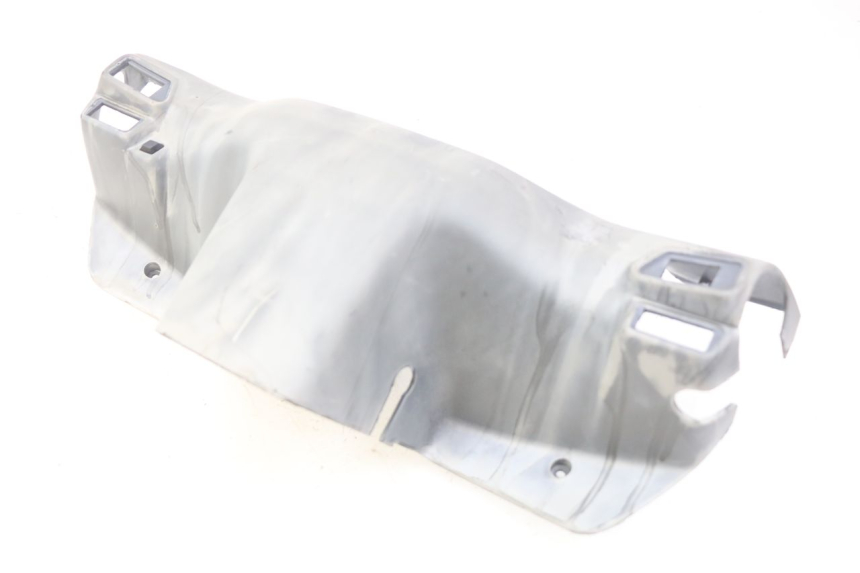 photo de REAR HANDLEBAR COVER PEUGEOT SV 125 (1991 - 1994) - Fixing points details