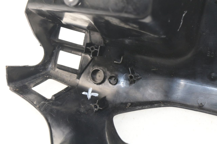 photo de HANDLE BAR REAR PANEL PEUGEOT SV 80 (1993 - 1997) - Distinctive features