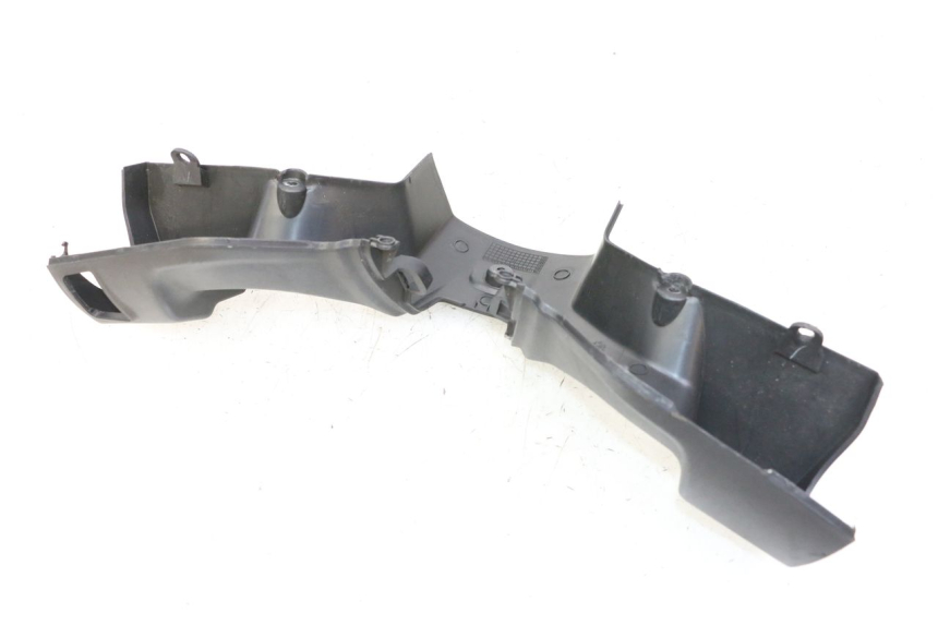 photo de REAR HANDLEBAR COVER APRILIA SXR 50 (2021 - 2023) - Surface and material condition