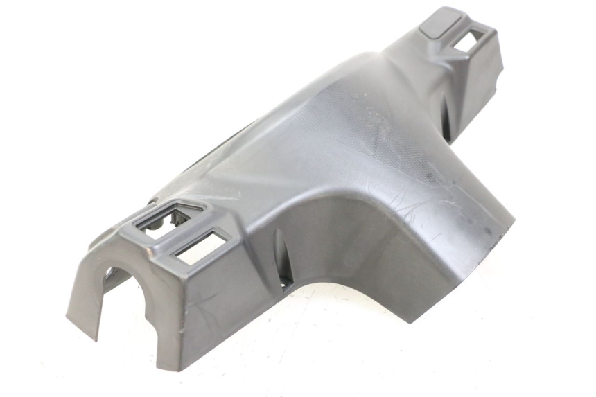 photo de REAR HANDLEBAR COVER SYM ORBIT III 3 4T 50 (2018 - 2021) - Technical close-up