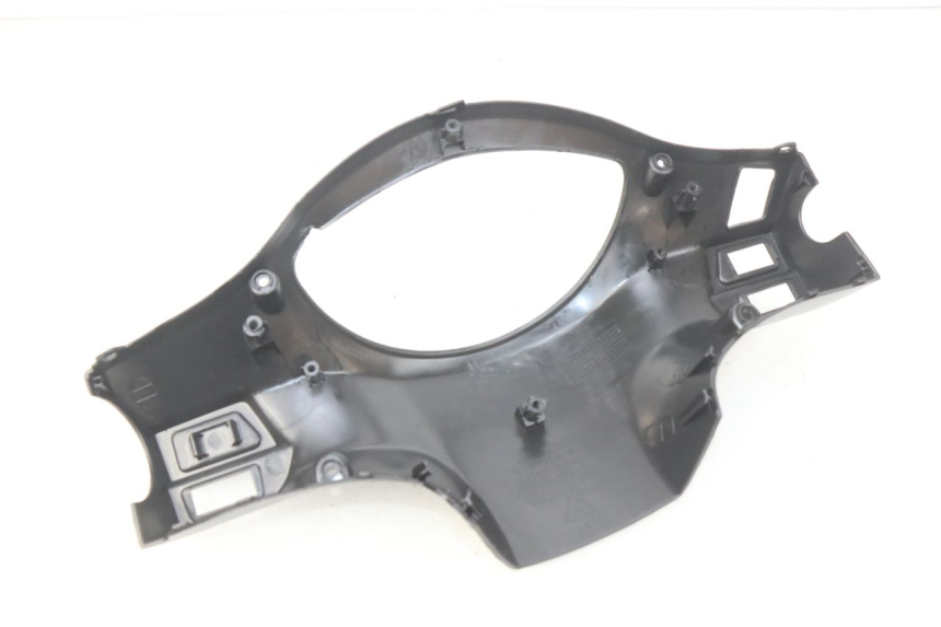 photo de HANDLE BAR REAR PANEL PEUGEOT TWEET ACTIVE 4T 50 (2018 - 2022) - Zoom on usage condition