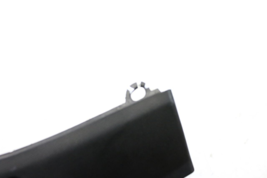 photo de REAR HANDLEBAR COVER PEUGEOT TWEET 125 (2010 - 2017) - Product overview