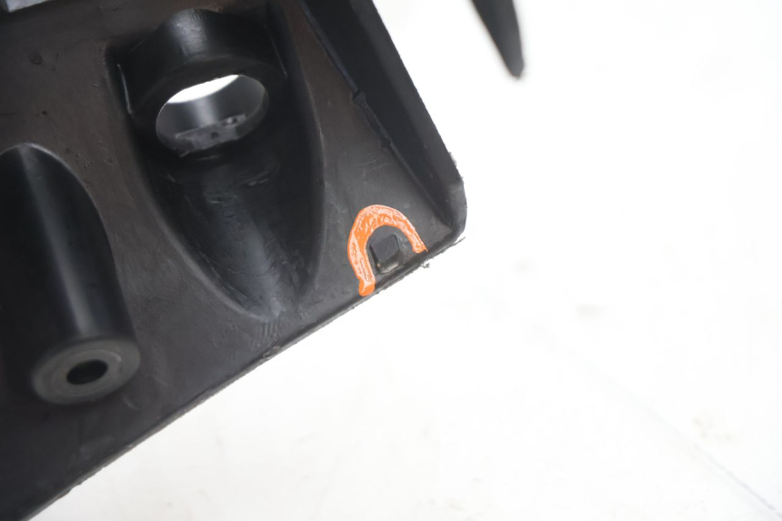 photo de HANDLE BAR REAR PANEL PIAGGIO TYPHOON 50 (2000 - 2009) - Checked used part