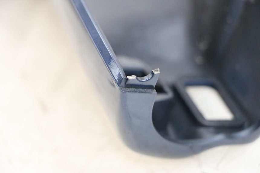 photo de HANDLE BAR REAR PANEL PIAGGIO VESPA LX 125 (2005 - 2010) - Component detail