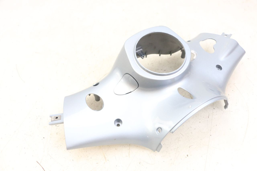 photo de HANDLE BAR REAR PANEL PIAGGIO VESPA PRIMAVERA 4T 50 (2021 - 2024) - Technical close-up