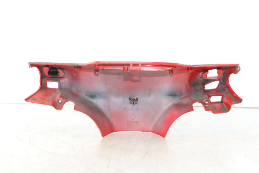 photo de REAR HANDLEBAR COVER PIAGGIO VESPA S 2T 50 (2007 - 2014) - Distinctive features