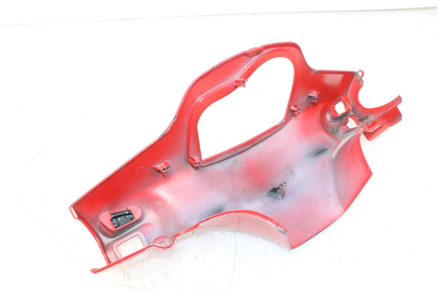 photo de REAR HANDLEBAR COVER PIAGGIO VESPA S 2T 50 (2007 - 2014) - Supplementary product photo
