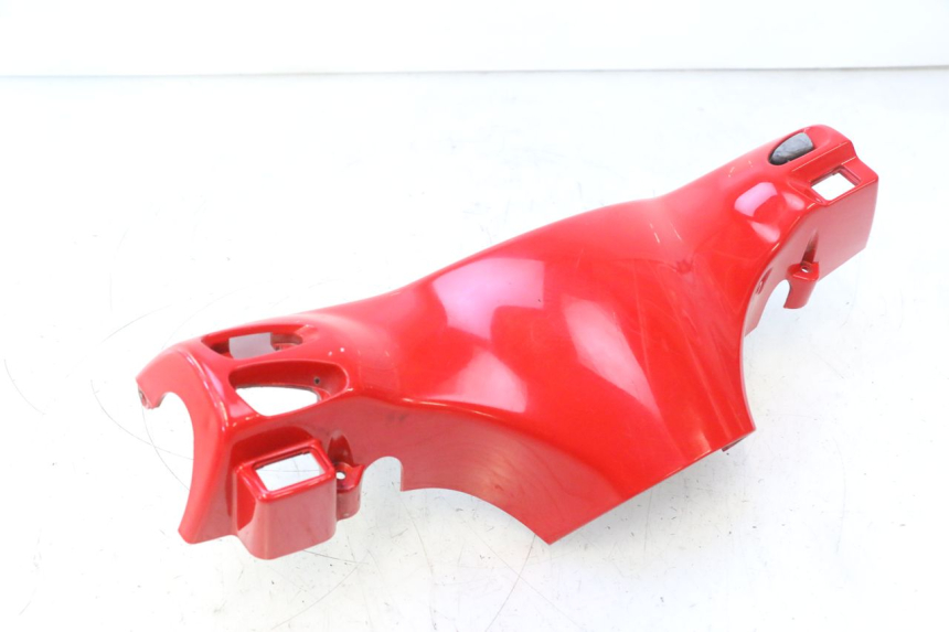 photo de REAR HANDLEBAR COVER PIAGGIO VESPA S 2T 50 (2007 - 2014) - Fixing points details