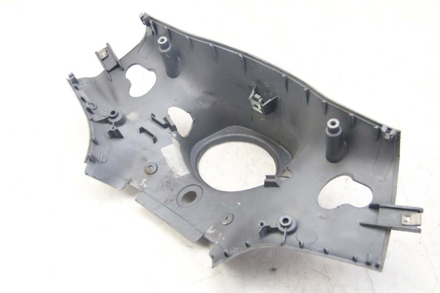 photo de REAR HANDLEBAR COVER PIAGGIO VESPA SPRINT 2T 50 (2014 - 2018) - Alternative perspective