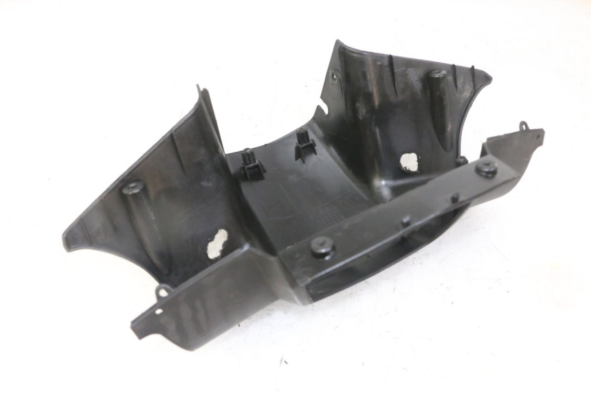 photo de HANDLE BAR REAR PANEL PEUGEOT VIVACITY NEW 4T 50 (2008 - 2017) - Fixing points details