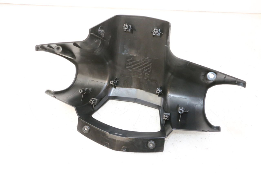 photo de HANDLE BAR REAR PANEL PEUGEOT VIVACITY NEW 4T 50 (2008 - 2017) - Alternative perspective