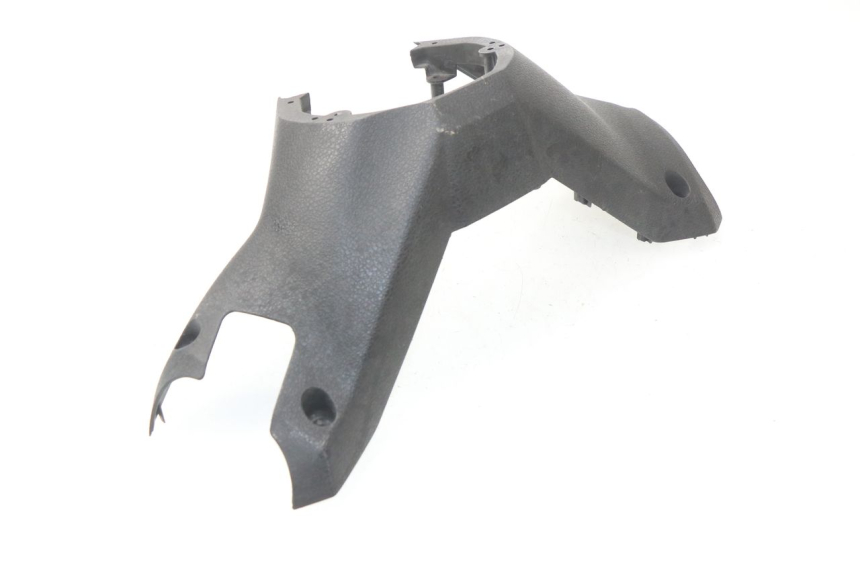 photo de REAR HANDLEBAR COVER YAMAHA X-MAX XMAX 125 (2010 - 2013) - Alternative perspective