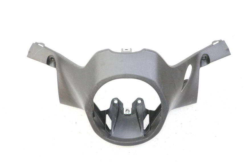 photo de HANDLE BAR REAR PANEL YAMAHA XMAX X-MAX 125 (2021 - 2025) - Zoom on usage condition