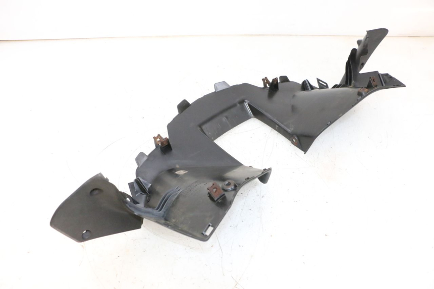 photo de REAR HANDLEBAR COVER YAMAHA XMAX X-MAX 125 (2006 - 2009) - Surface and material condition