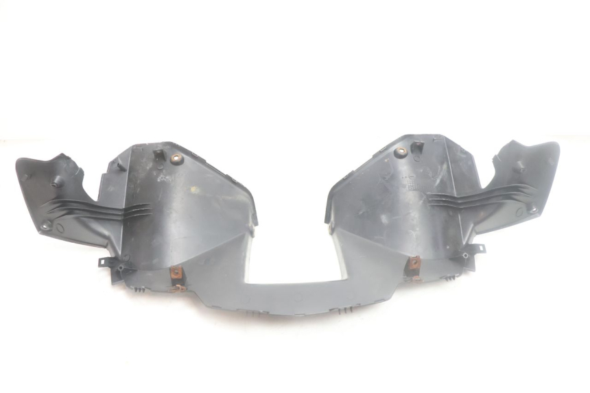 photo de REAR HANDLEBAR COVER YAMAHA XMAX X-MAX 125 (2006 - 2009) - Alternative perspective