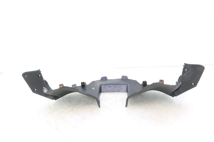 photo de REAR HANDLEBAR COVER YAMAHA XMAX X-MAX 125 (2006 - 2009) - Fixing points details