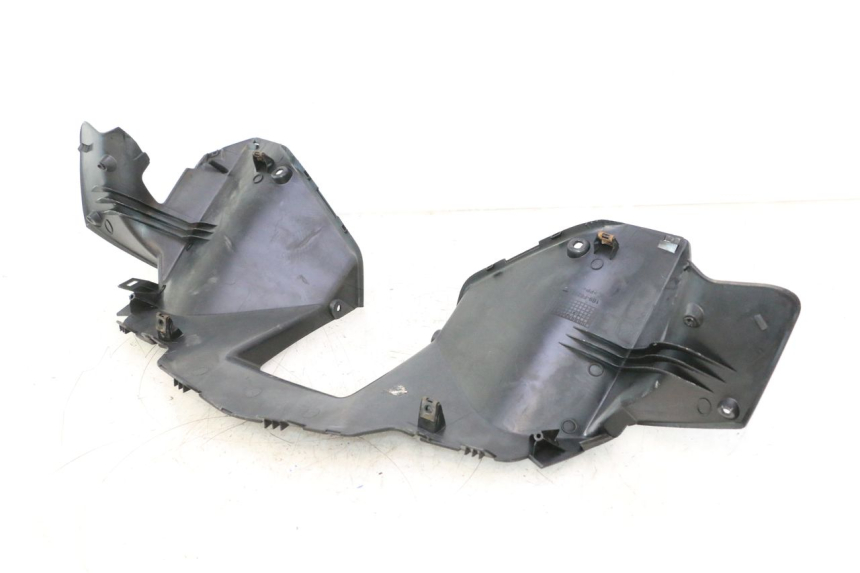 photo de REAR HANDLEBAR COVER YAMAHA XMAX X-MAX 125 (2006 - 2009) - Checked used part