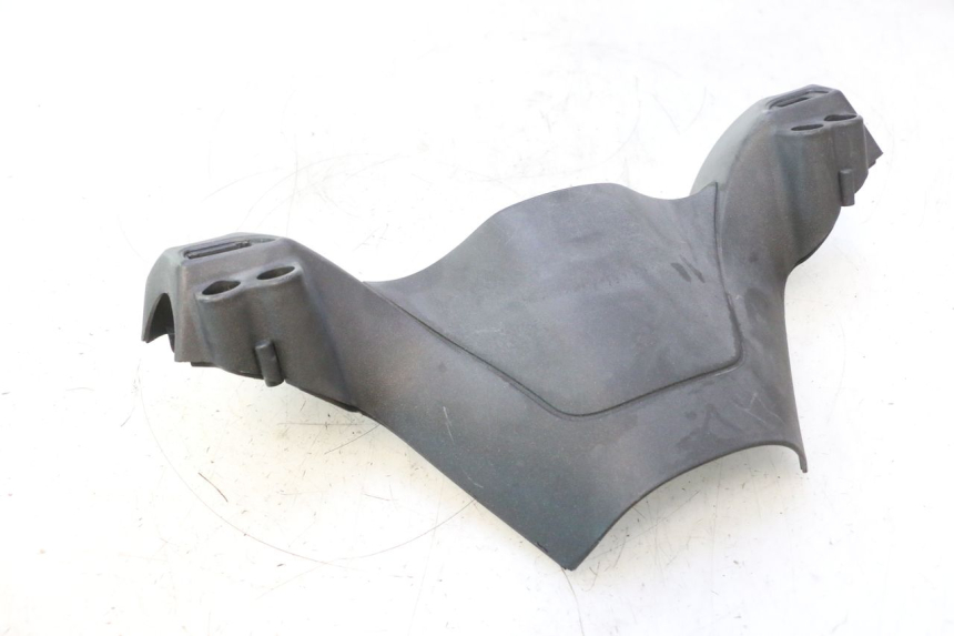 photo de HANDLE BAR REAR PANEL PIAGGIO X8 STREET 125 (2006 - 2007) - Alternative perspective