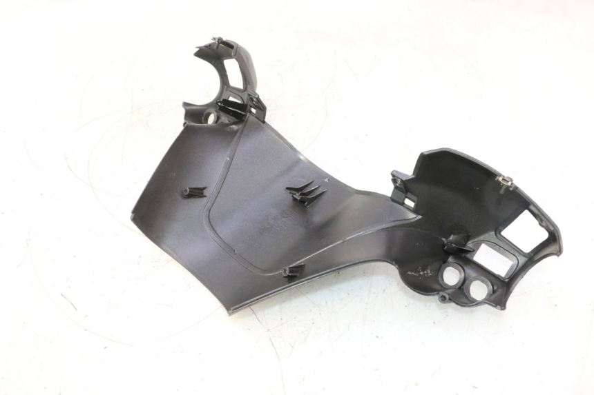 photo de HANDLE BAR REAR PANEL PIAGGIO X8 STREET 125 (2006 - 2007) - Surface and material condition
