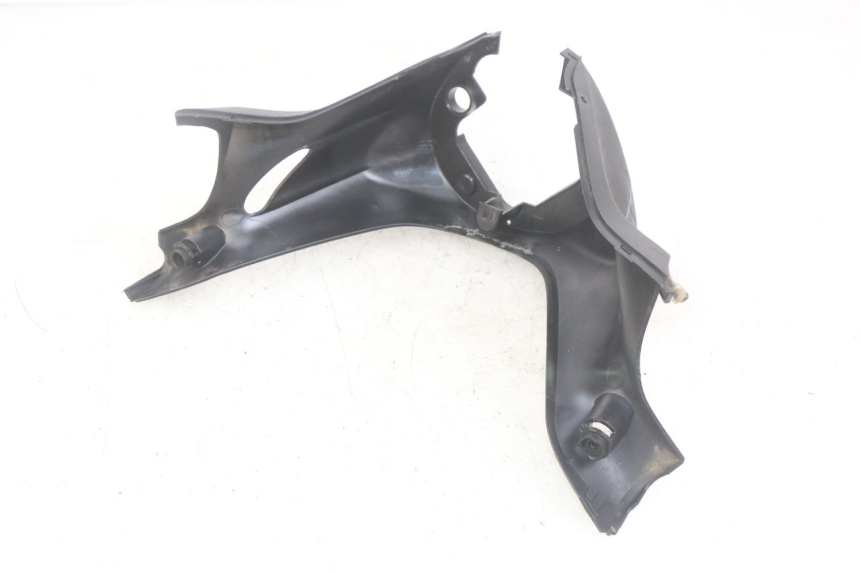 photo de REAR HANDLEBAR COVER YAMAHA YP MAJESTY 400 (2004 - 2008) - Alternative perspective