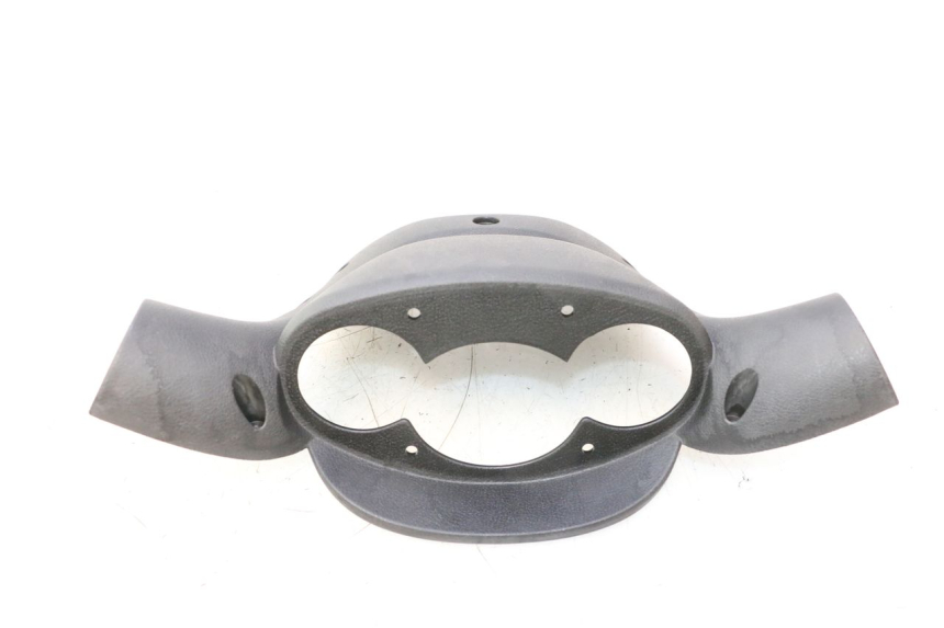 photo de HANDLE BAR REAR PANEL YAMAHA YP MAJESTY 125 (1998 - 2001) - Zoom on usage condition