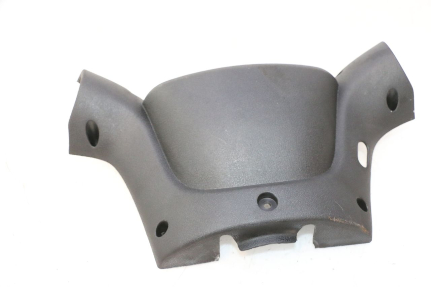 photo de HANDLE BAR REAR PANEL YAMAHA YP MAJESTY 125 (1998 - 2001) - Component detail