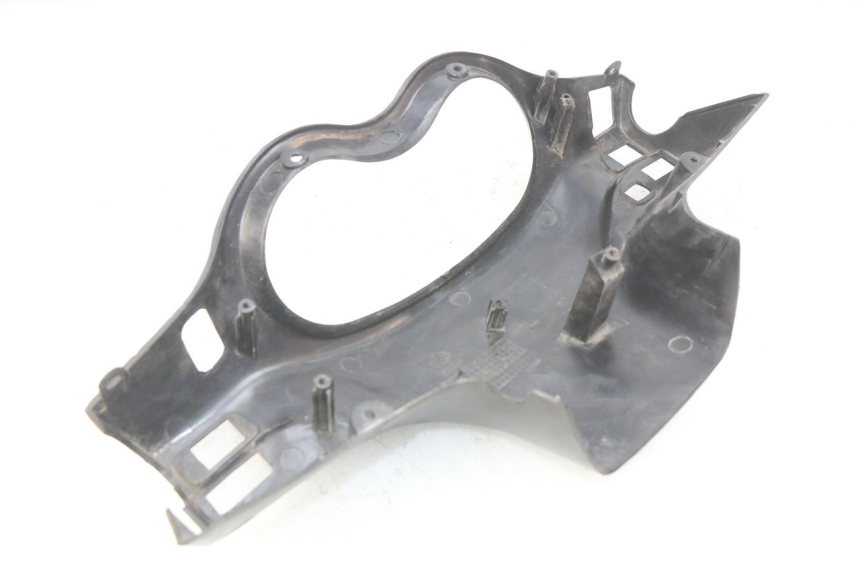 photo de REAR HANDLEBAR COVER YIYING YY50QT-10 50 (2007 - 2022) - Zoom on usage condition