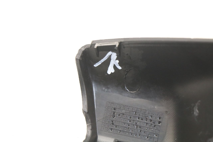 photo de REAR HANDLEBAR COVER PIAGGIO ZIP 2T 50 (2009 - 2019) - Zoom on usage condition