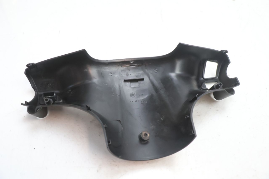 photo de REAR HANDLEBAR COVER PIAGGIO ZIP 2T 50 (2009 - 2019) - Alternative perspective