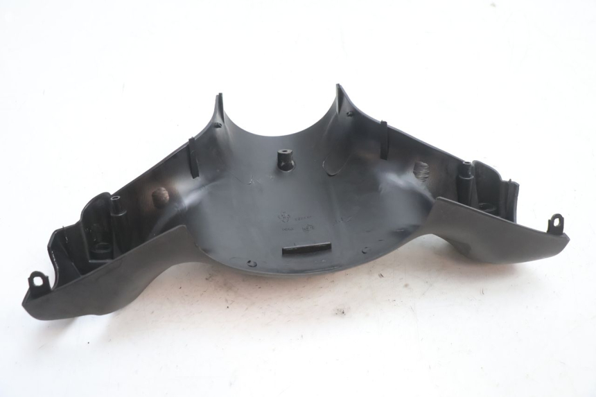 photo de REAR HANDLEBAR COVER PIAGGIO ZIP 2T 50 (2009 - 2019) - Technical close-up