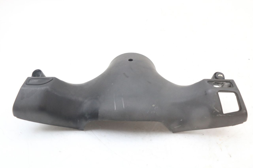 photo de REAR HANDLEBAR COVER PIAGGIO ZIP 4T 50 (2018 - 2020) - Fixing points details