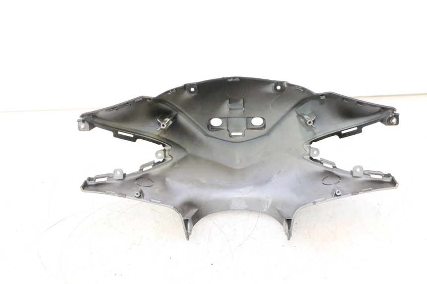 photo de HANDLEBAR COVER FRONT KYMCO AGILITY 16+ 4T 50 (2018 - 2023) - Fixing points details