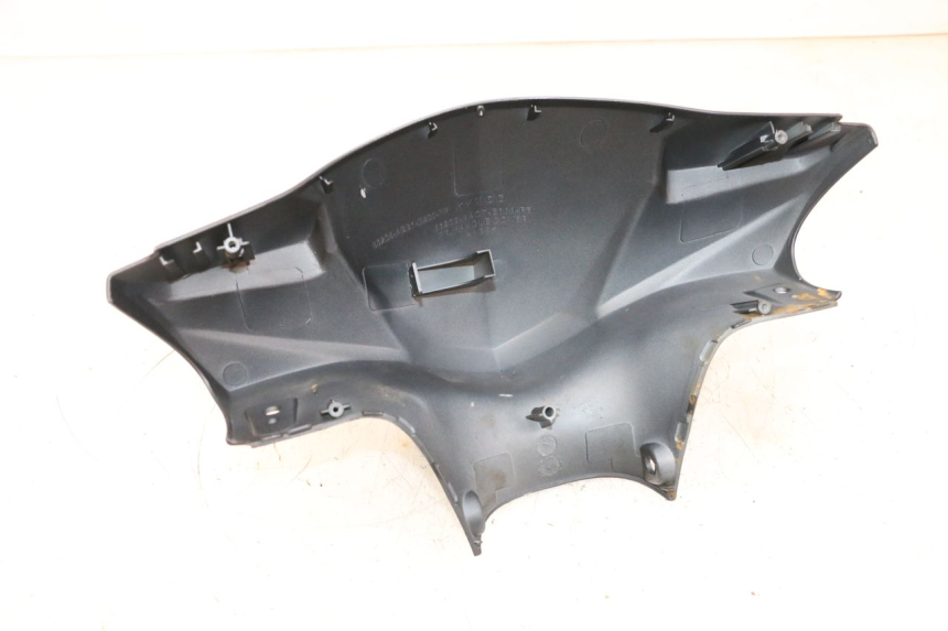 photo de HANDLEBAR COVER FRONT KYMCO AGILITY 4T 50 (2018 - 2022) - Zoom on usage condition