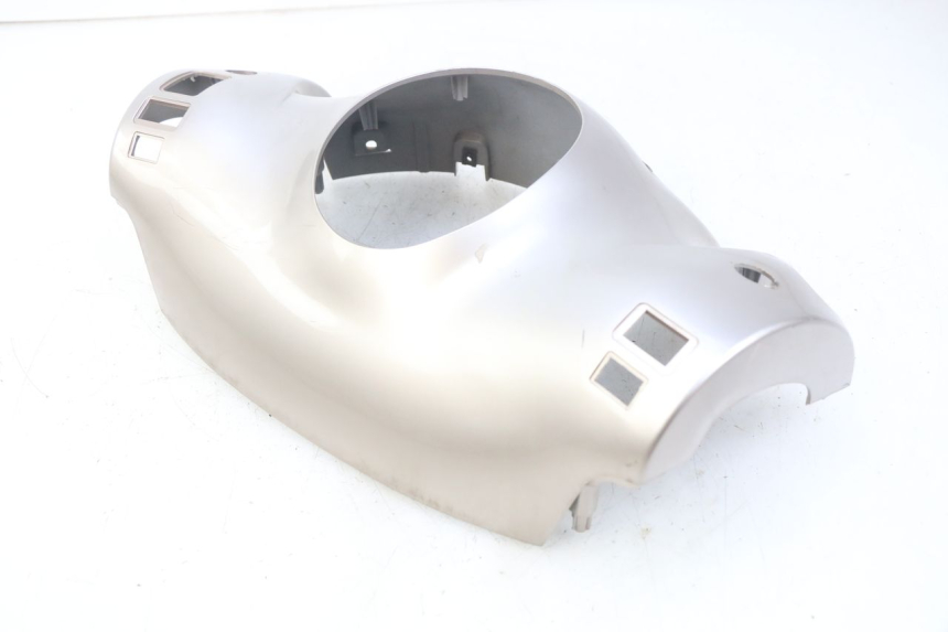 photo de HANDLEBAR COVER FRONT ECCITY ARTELEC 670 1 (2013 - 2017) - Fixing points details