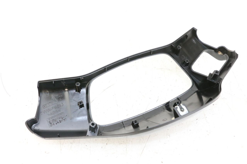 photo de HANDLEBAR COVER FRONT YAMAHA BW'S 50 (2004 - 2017) - Surface and material condition